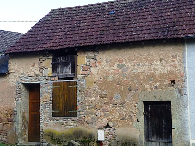 MAISON A FINIR DE RENOVER - VUE MORVAN A VENDRE - ST SAULGE - 39.14 m2 - 20000€