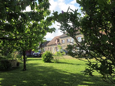PROPRIETE A VENDRE - AUTUN - 222 m2 - 295000€