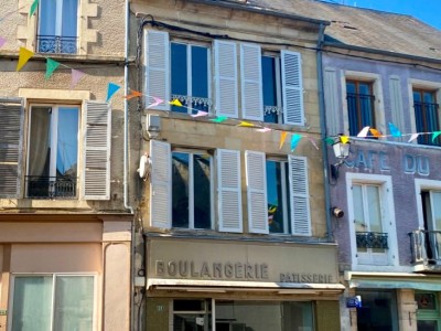 MAISON A VENDRE - ST SAULGE - 265 m2 - 21 000 €