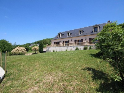 MAISON A VENDRE - CHATEAU CHINON VILLE - 276.59 m2 - 399 000 €