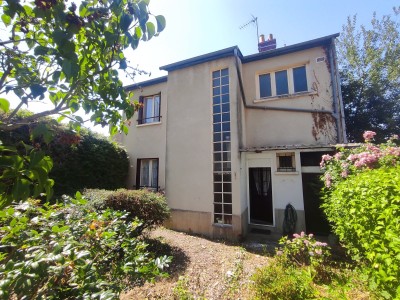 MAISON A VENDRE - CHATEAU CHINON VILLE - 115.61 m2 - 93 500 &euro;