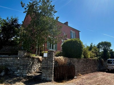 MAISON A VENDRE - MONTAPAS - 185.93 m2 - 120 000 &euro;