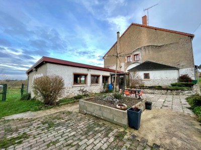 FERMETTE A VENDRE - BRINAY - 197.39 m2 - 99 000 €