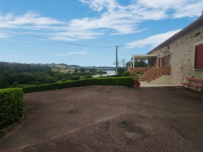 Fermette avec gte et dpendances A VENDRE - MHERE - 208.58 m2 - 306000€