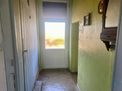 MAISON ET DEPENDANCES SUR BEAU TERRAIN - PUITS - ST FRANCHY - 111.54 m2 - VENDU