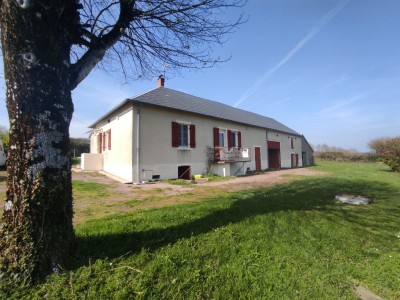 FERMETTE - ST LEGER DE FOUGERET - 80.27 m2 - VENDU