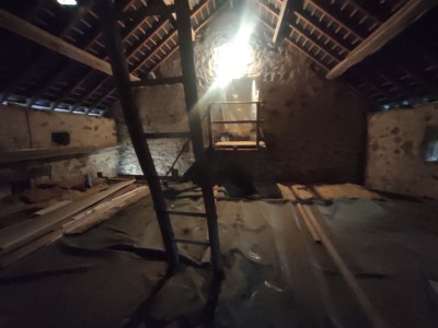 FERMETTE - ST LEGER DE FOUGERET - 80.27 m2 - VENDU