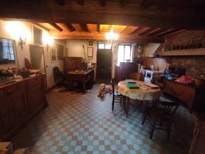 Fermette de 7 pièces / 3 chambres A VENDRE - ST LEGER DE FOUGERET - 198.53 m2 - 120 000 €