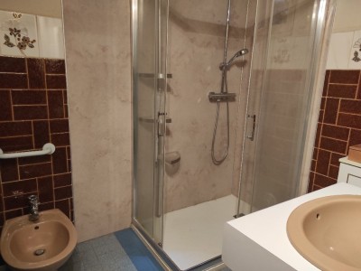 Fermette de 7 pièces / 3 chambres A VENDRE - ST LEGER DE FOUGERET - 198.53 m2 - 120 000 €