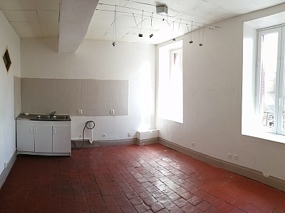 IMMEUBLE A VENDRE - CHATEAU CHINON VILLE - 230 m2 - 118400€
