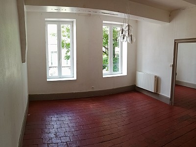 IMMEUBLE A VENDRE - CHATEAU CHINON VILLE - 230 m2 - 118400€