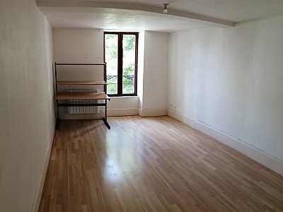 IMMEUBLE A VENDRE - CHATEAU CHINON VILLE - 230 m2 - 118400€