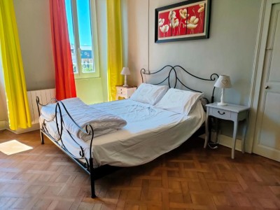 IMMEUBLE DE RAPPORT A VENDRE - CHATEAU CHINON VILLE - 239.2 m2 - 178�000�&euro;