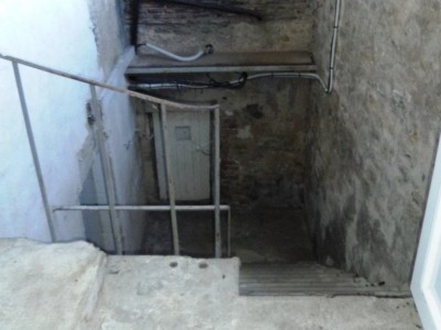 IMMEUBLE DE RAPPORT - COMMERCE & HABITATION A VENDRE - CHATILLON EN BAZOIS - 420 m2 - 173000€