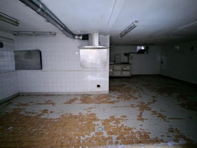 IMMEUBLE DE RAPPORT - COMMERCE & HABITATION A VENDRE - CHATILLON EN BAZOIS - 420 m2 - 173000€