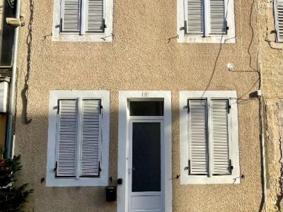 IMMEUBLE DE RAPPORT A VENDRE - MOULINS ENGILBERT - 177.7 m2 - 146�000�&euro;