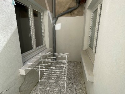 IMMEUBLE DE RAPPORT A VENDRE - MOULINS ENGILBERT - 177.7 m2 - 146�000�&euro;