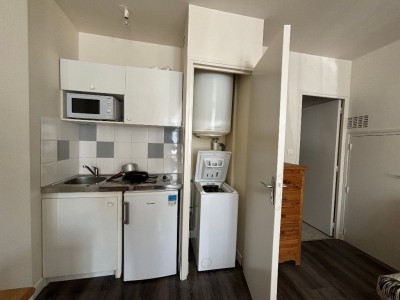 IMMEUBLE DE RAPPORT A VENDRE - MOULINS ENGILBERT - 177.7 m2 - 146�000�&euro;