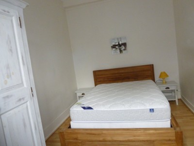 IMMEUBLE DE RAPPORT A VENDRE - MOULINS ENGILBERT - 177.7 m2 - 146�000�&euro;