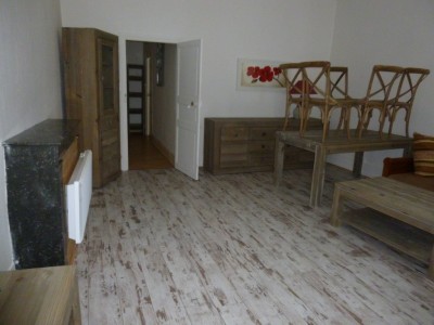 IMMEUBLE DE RAPPORT A VENDRE - MOULINS ENGILBERT - 177.7 m2 - 146�000�&euro;