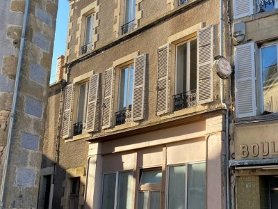 IMMEUBLE DE RAPPORT - ST SAULGE - 159.23 m2 - VENDU
