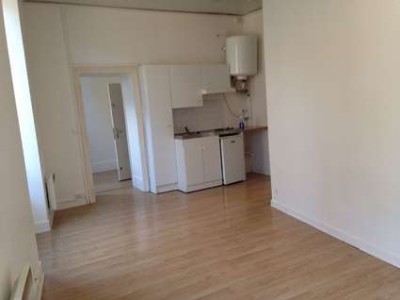 IMMEUBLE DE RAPPORT A VENDRE - ST SAULGE - 159.23 m2 - 77 000 €