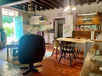 MAISON DE CAMPAGNE AVEC TERRAIN - ALLUY - 52.44 m2 - VENDU