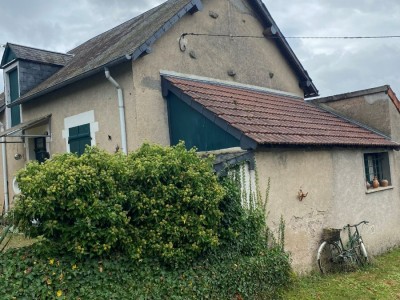 MAISON DE CAMPAGNE AVEC TERRAIN - ALLUY - 52.44 m2 - VENDU