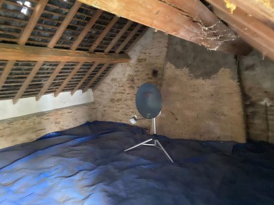 MAISON DE CAMPAGNE AVEC TERRAIN - ALLUY - 52.44 m2 - VENDU