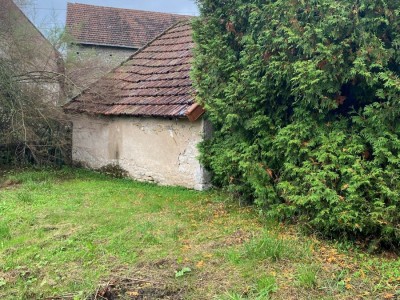 MAISON DE CAMPAGNE AVEC TERRAIN - ALLUY - 52.44 m2 - VENDU