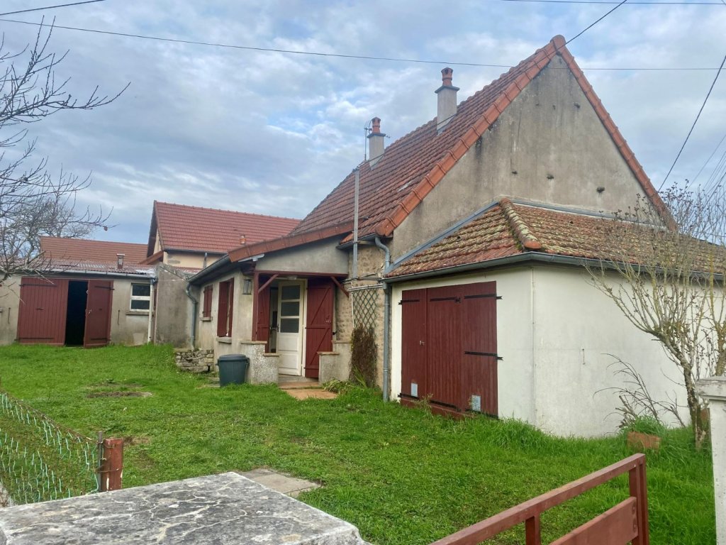 MAISON - ALLUY - 66.73 m2 - VENDU
