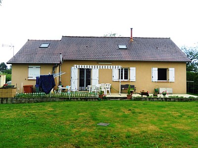 MAISON A VENDRE - ALLUY - 127.48 m2 - 97500 €