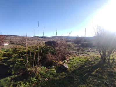 Pavillon sur Sous Sol complet avec dpendances A VENDRE - ARLEUF - 94.62 m2 - 119000€