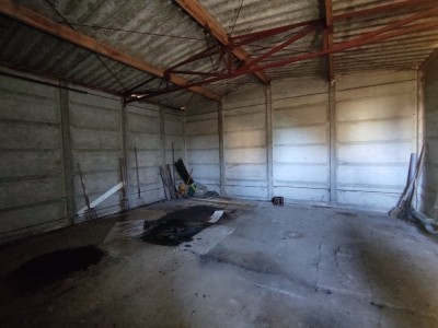 Pavillon sur Sous Sol complet avec dpendances A VENDRE - ARLEUF - 94.62 m2 - 119000€