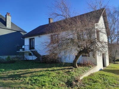 Pavillon sur Sous Sol complet avec dpendances A VENDRE - ARLEUF - 94.62 m2 - 119000€