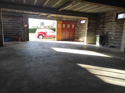 Pavillon sur Sous Sol complet avec d�pendances A VENDRE - ARLEUF - 94.62 m2 - 119�000�&euro;