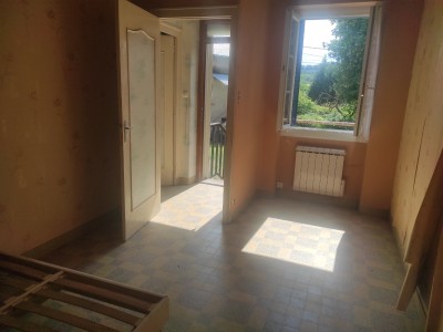 Ensemble de trois maisons A VENDRE - ARLEUF - 144.34 m2 - 34 000 &euro;
