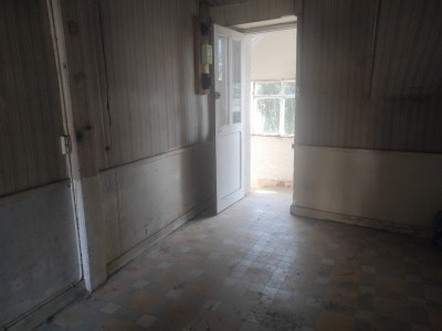 Ensemble de trois maisons A VENDRE - ARLEUF - 144.34 m2 - 34 000 &euro;