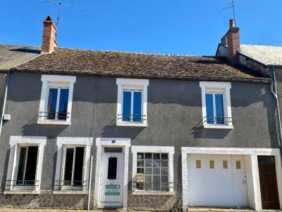 MAISON A VENDRE - AUNAY EN BAZOIS - 142.52 m2 - 49 000 €