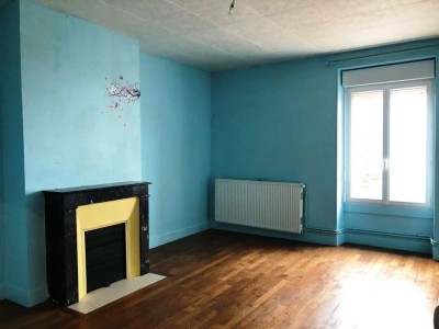 MAISON A VENDRE - AUNAY EN BAZOIS - 142.52 m2 - 49 000 €