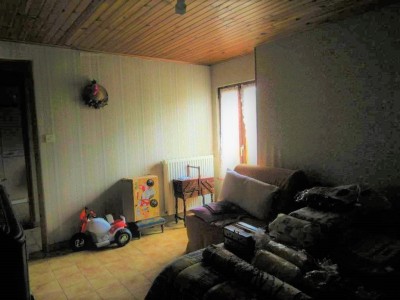 MAISON A VENDRE - ST FORGEOT - 70.7 m2 - 85000€