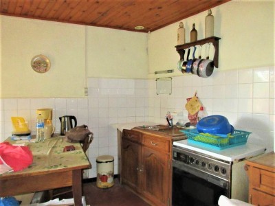 MAISON A VENDRE - ST FORGEOT - 70.7 m2 - 85000€