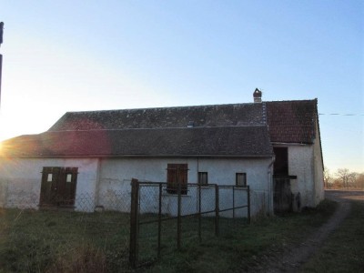 MAISON A VENDRE - ST FORGEOT - 70.7 m2 - 85000€
