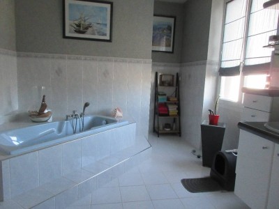 MAISON A VENDRE - AUTUN - 190.58 m2 - 226000€
