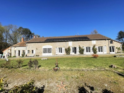 MAISON A VENDRE - AUTUN - 264 m2 - 324 000 &euro;