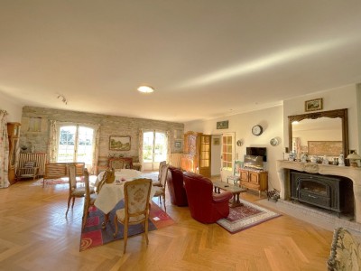 MAISON A VENDRE - AUTUN - 264 m2 - 324 000 &euro;