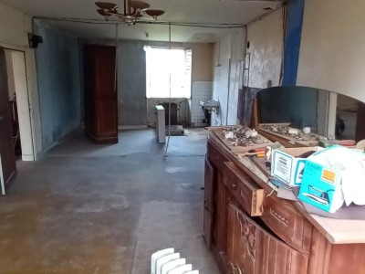 MAISON A VENDRE - BAZOLLES - 167.24 m2 - 34000€