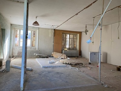 MAISON A VENDRE - BAZOLLES - 167.24 m2 - 34000€