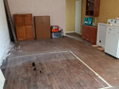 MAISON A VENDRE - BAZOLLES - 167.24 m2 - 34000€