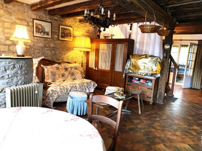 MAISON-DEPENDANCES-JARDIN-BOIS-PRE A VENDRE - BILLY CHEVANNES - 87.71 m2 - 103550€